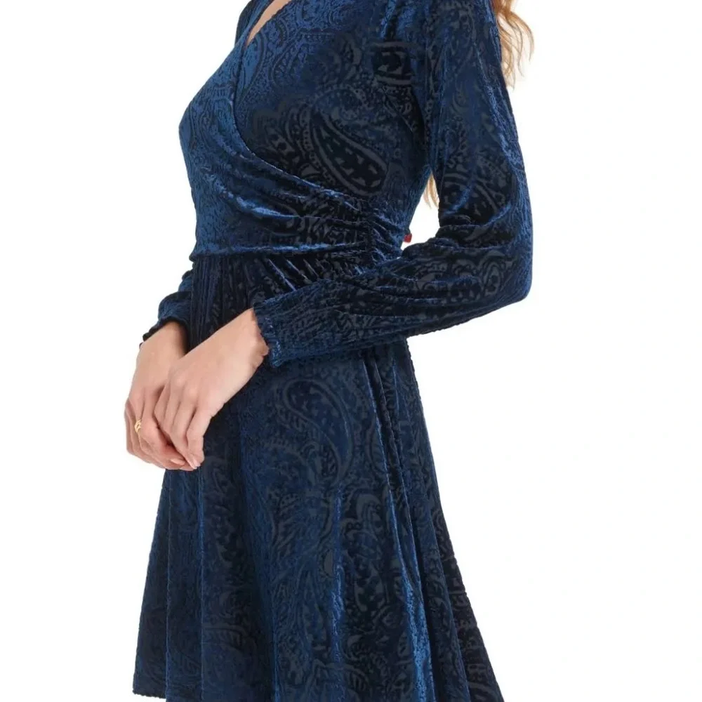 Tommy Hilfiger Womens Velvet Burnout Fit & Flare Dress - Picture 2 of 7